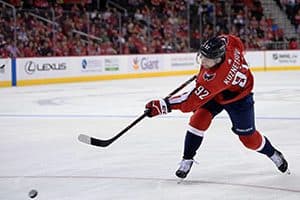 "Вашингтон" уничтожил "Бостон", Кузнецов - вторая звезда дня в НХЛ